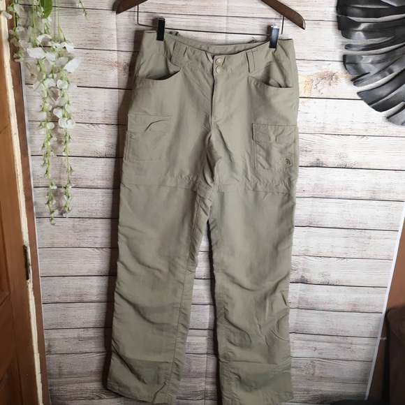 The North Face Pants - The North Face women’s convertible pants size 6L